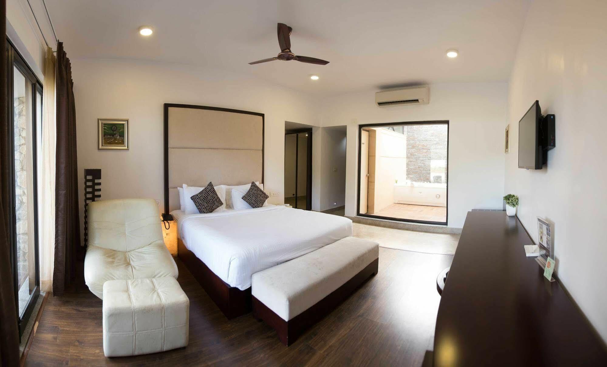 Anora Beach Resort Mahabalipuram Kūvattūr Dış mekan fotoğraf